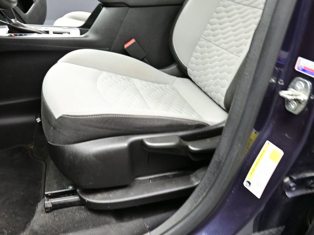 Used 2019 Chevrolet Equinox LS image 13