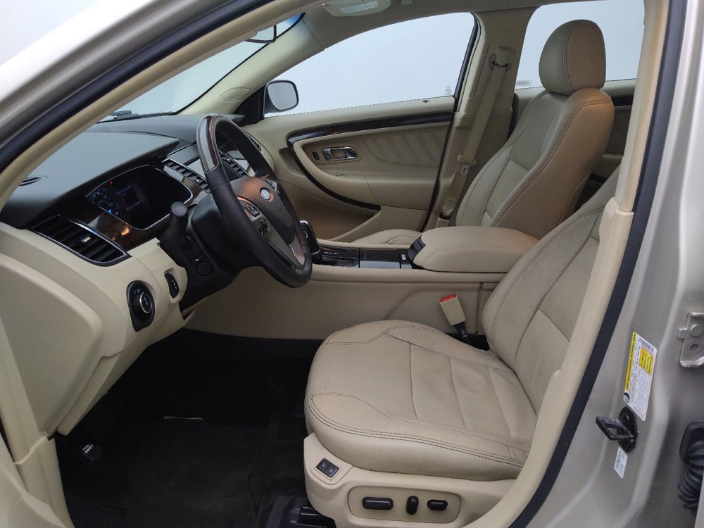 Used 2018 Ford Taurus Limited FWD image 17