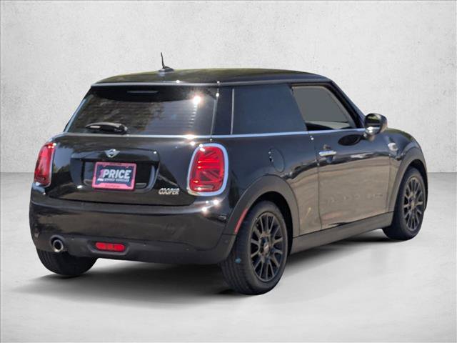 Used 2021 MINI Cooper 2-Door Hardtop w/ 6.5" Touchscreen Package FWD image 5