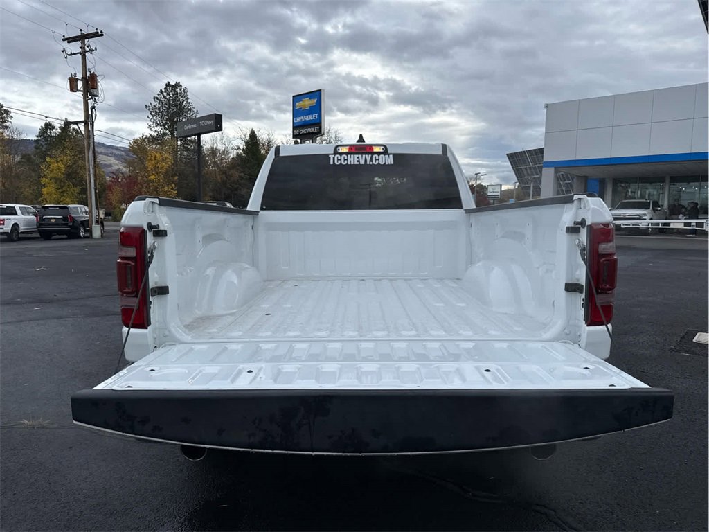 Used 2024 RAM 1500 Laramie image 13