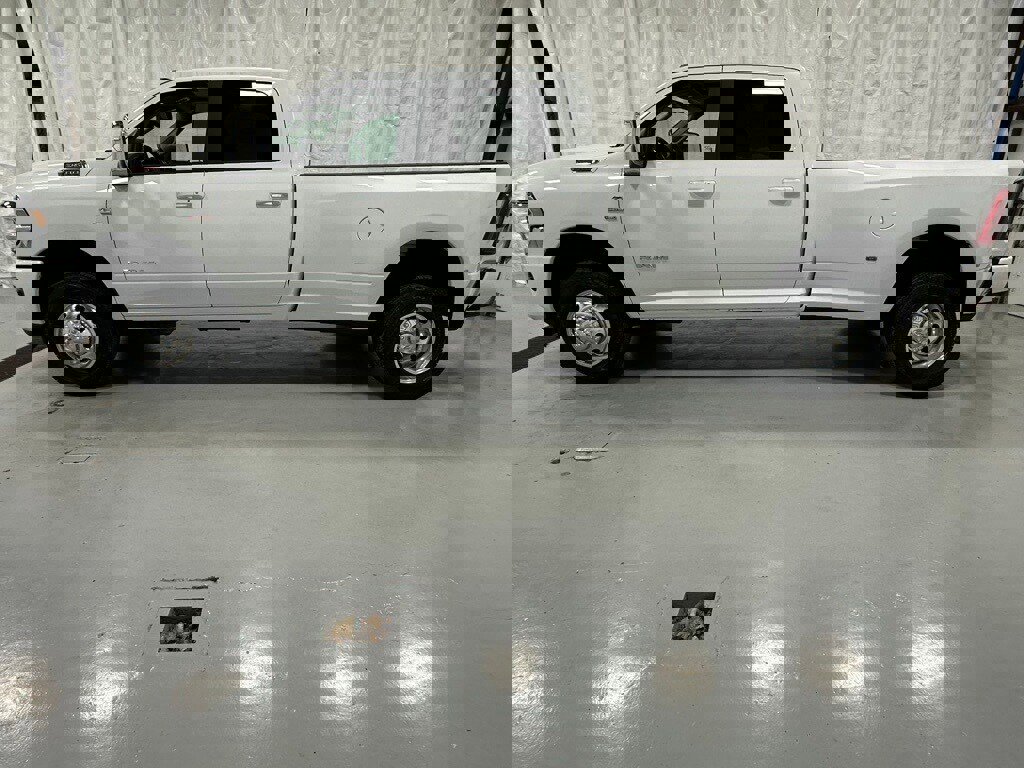 Used 2024 RAM 3500 Laramie image 4