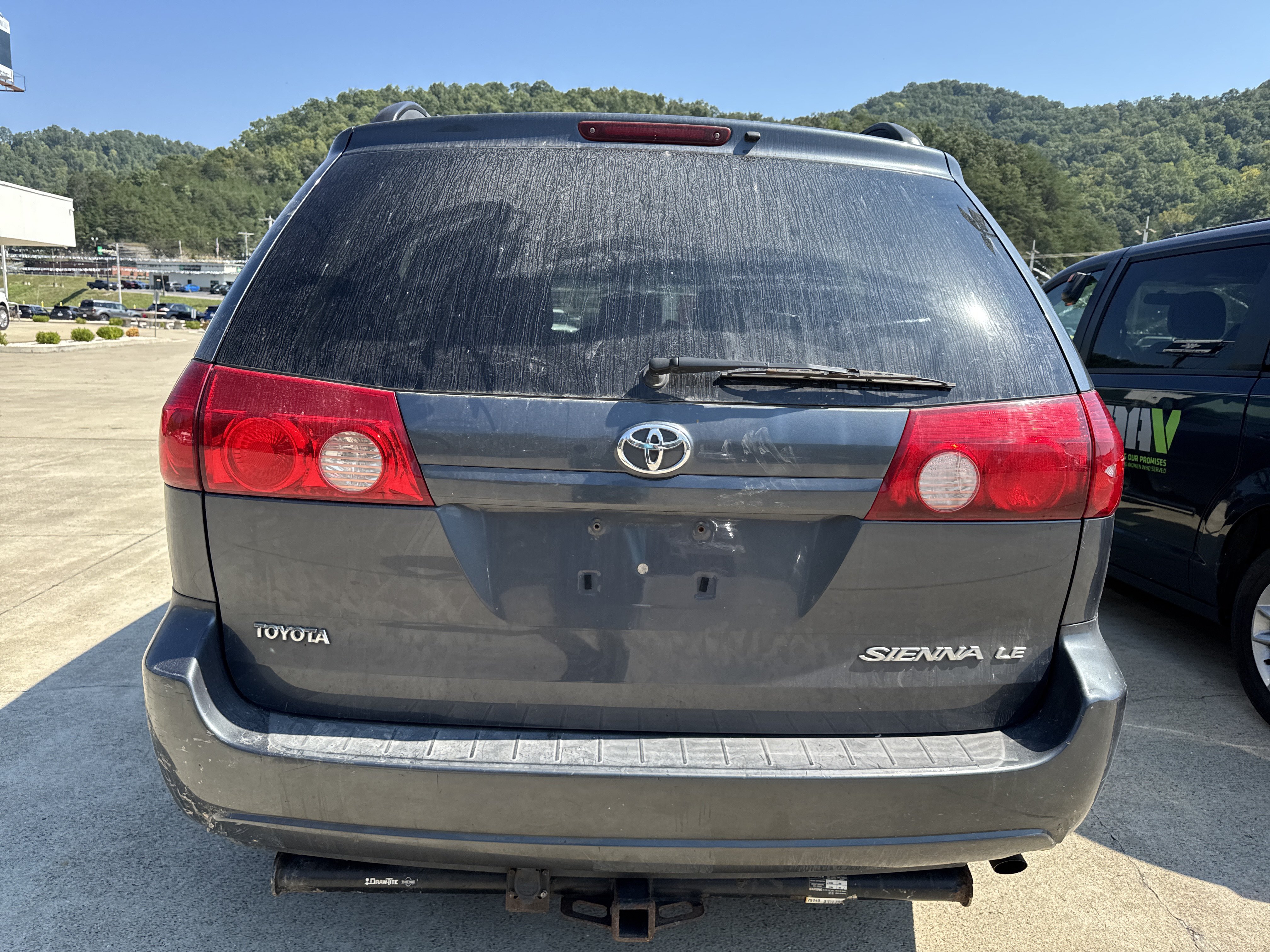 Used 2009 Toyota Sienna LE FWD image 6