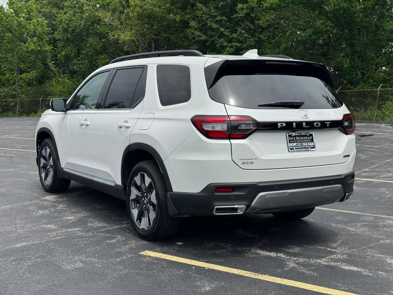 Certified 2026 Honda Pilot Touring image 7
