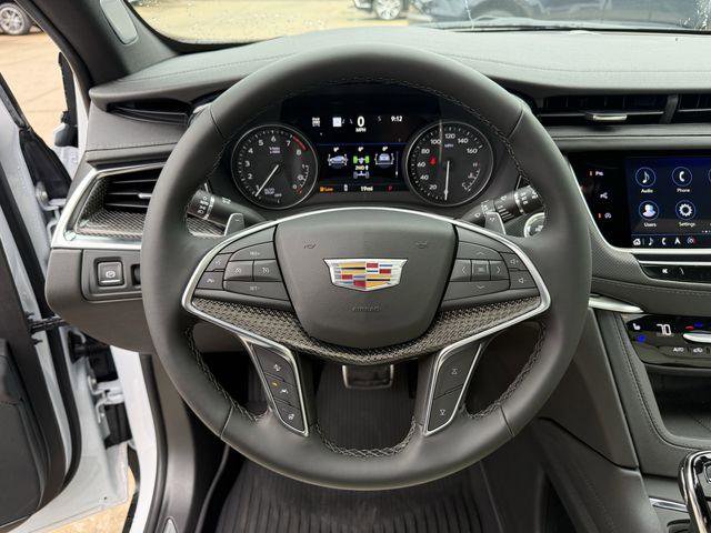 New 2026 Cadillac XT5 Sportv w/ LPO, Floor Liner Package image 13