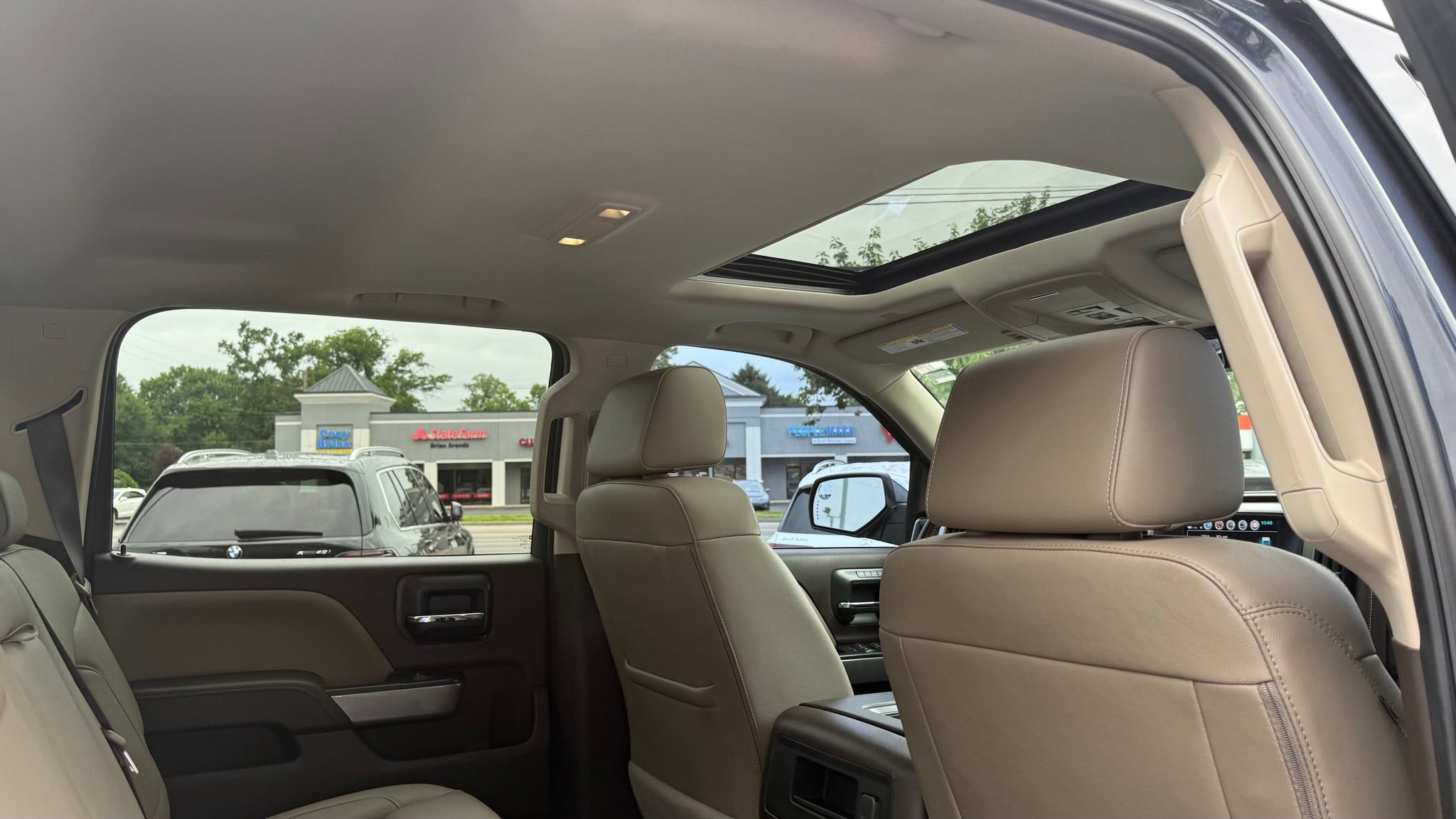 Used 2018 Chevrolet Silverado 1500 LTZ Z71 w/ Centennial Edition AWD/4WD image 36