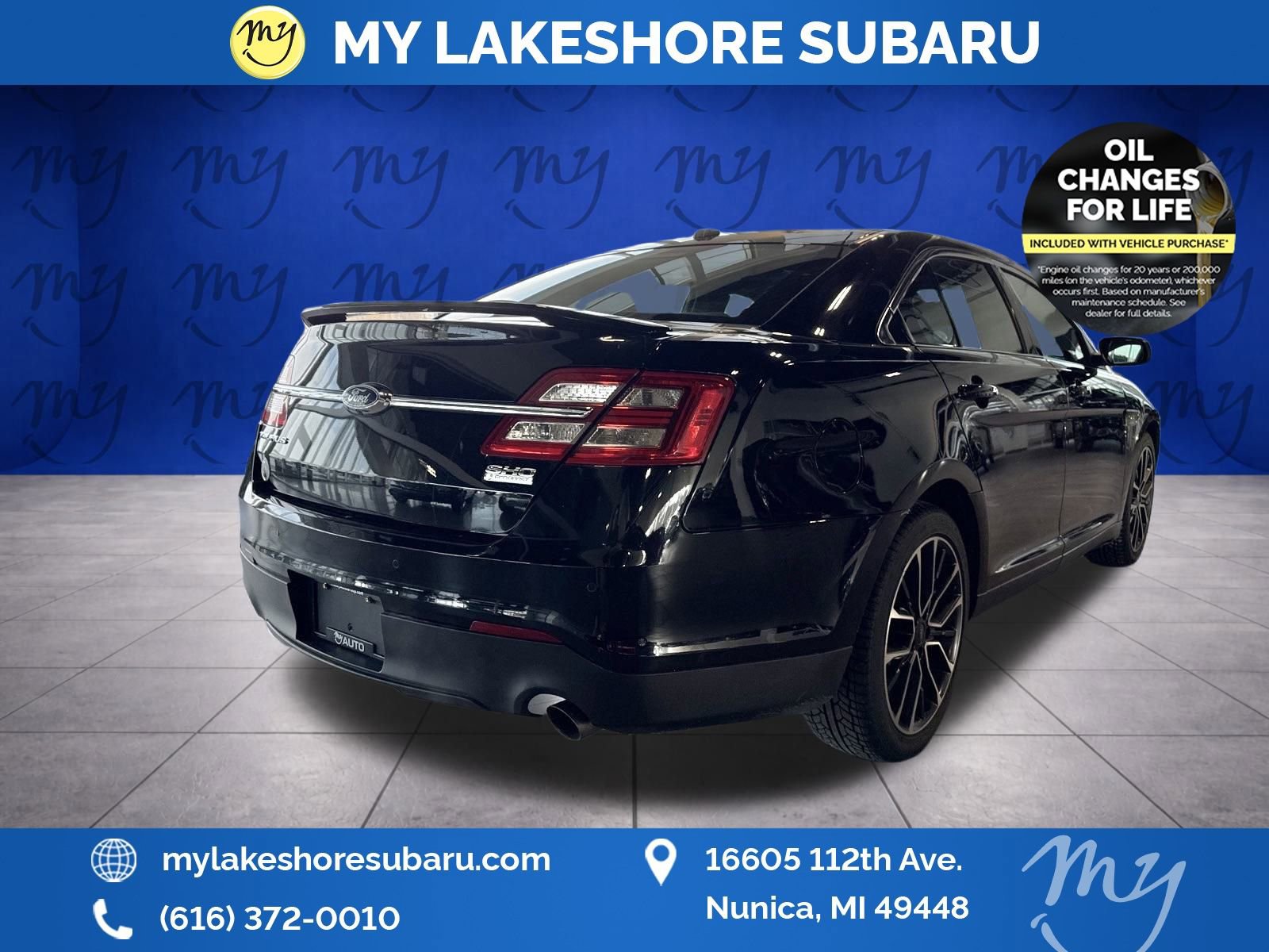 Used 2017 Ford Taurus SHO image 7