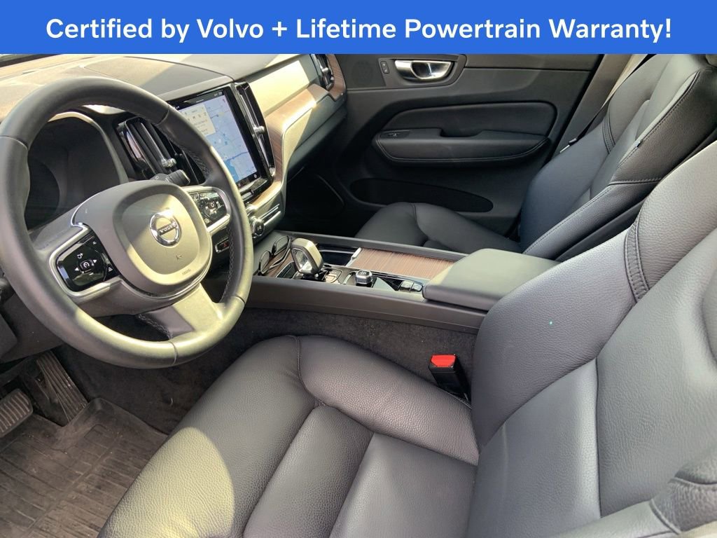 Used 2023 Volvo XC60 B5 Plus w/ Climate Package image 5