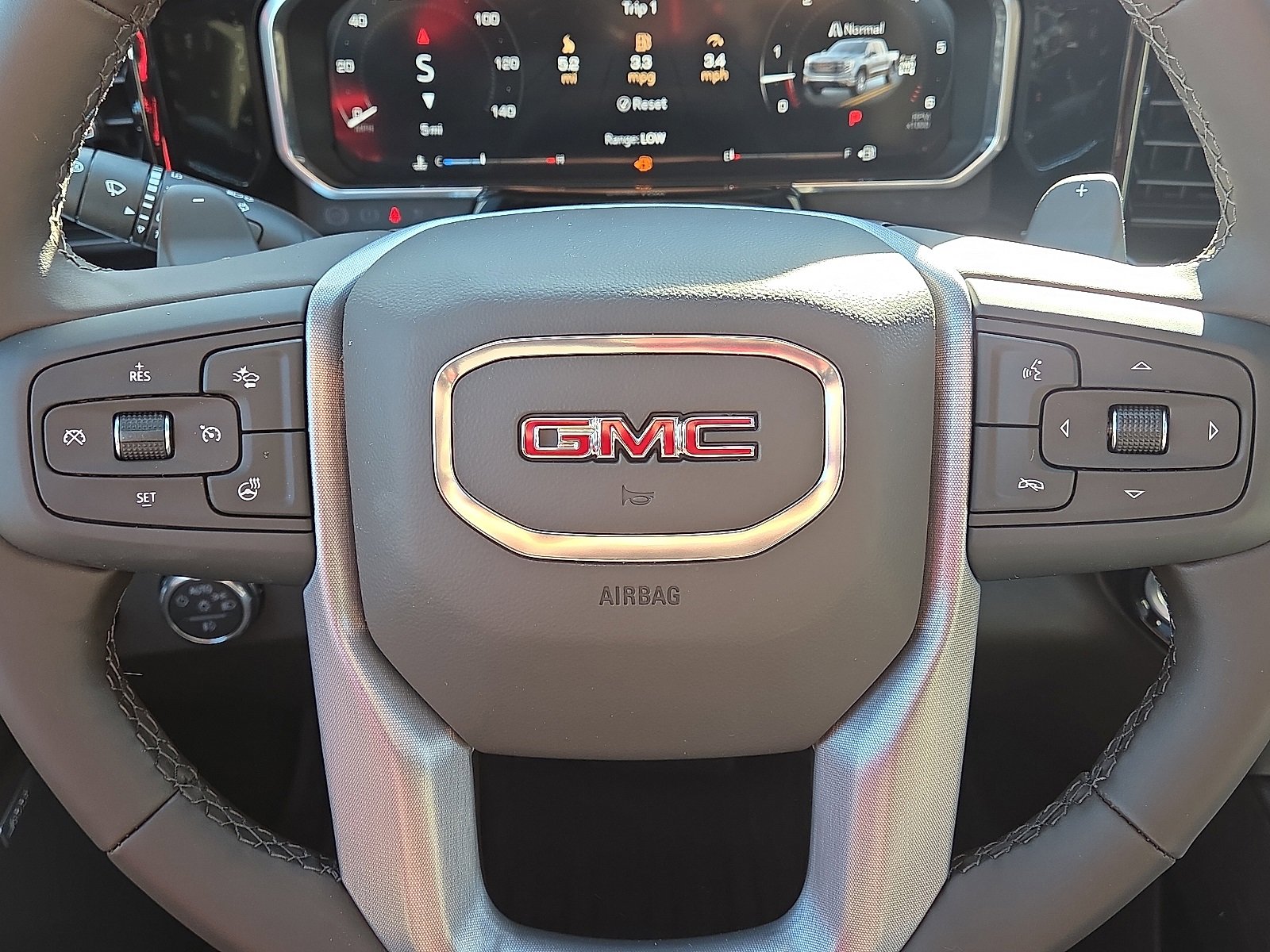 New 2026 GMC Sierra 1500 SLT image 12