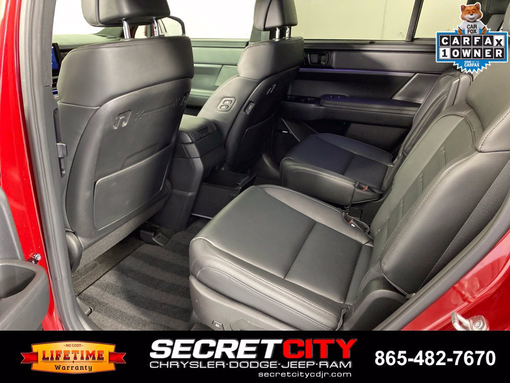 Used 2024 Hyundai Santa Fe Calligraphy AWD/4WD image 30