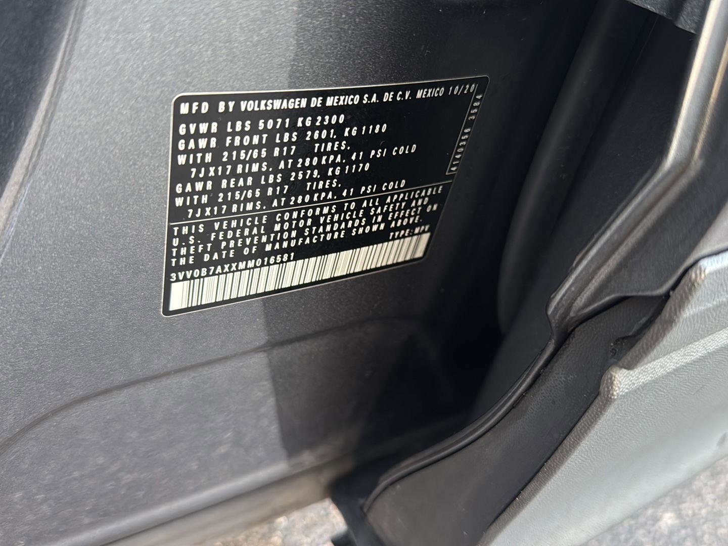 Used 2021 Volkswagen Tiguan S image 34