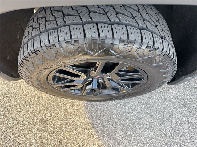 Used 2021 GMC Sierra 1500 Elevation image 17