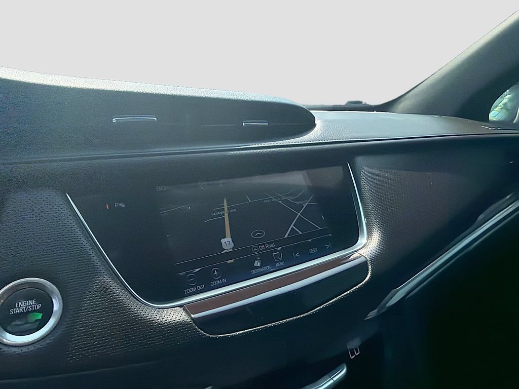 Used 2017 Cadillac XT5 Luxury w/ Driver Awareness Package FWD image 13