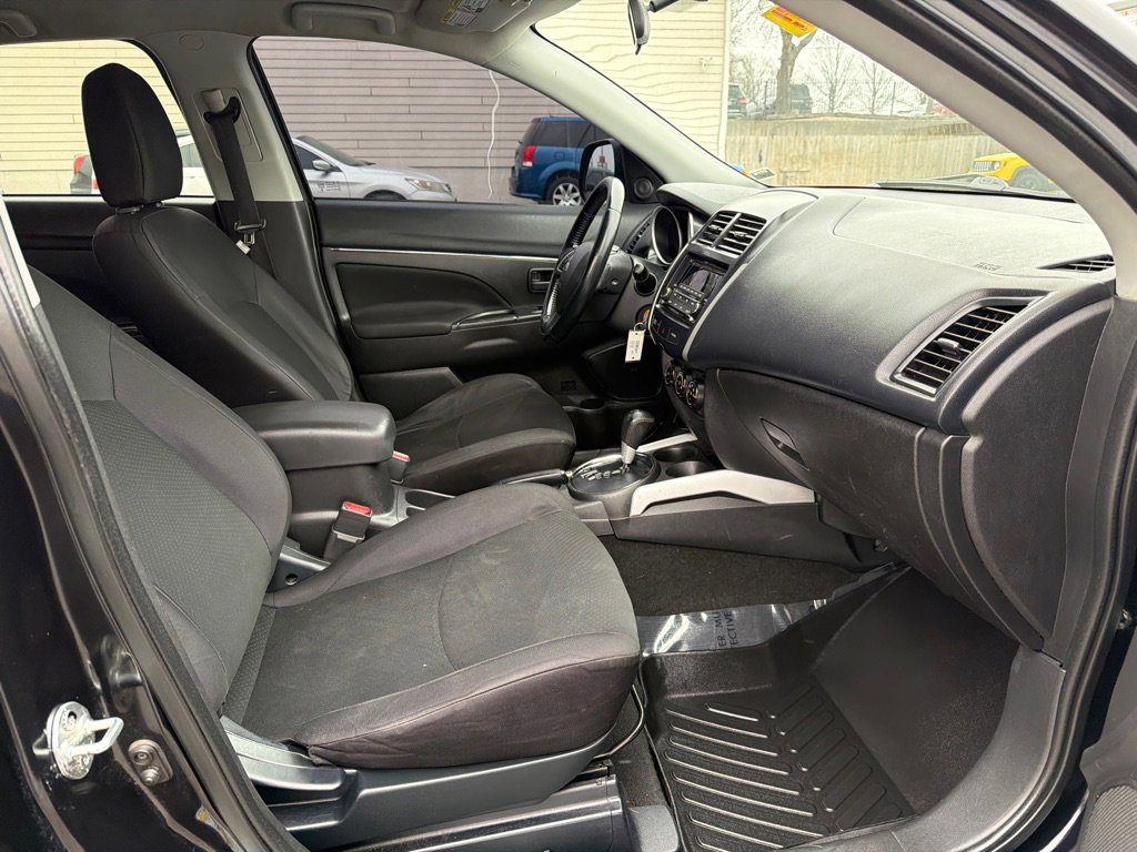 Used 2014 Mitsubishi Outlander Sport ES FWD image 15