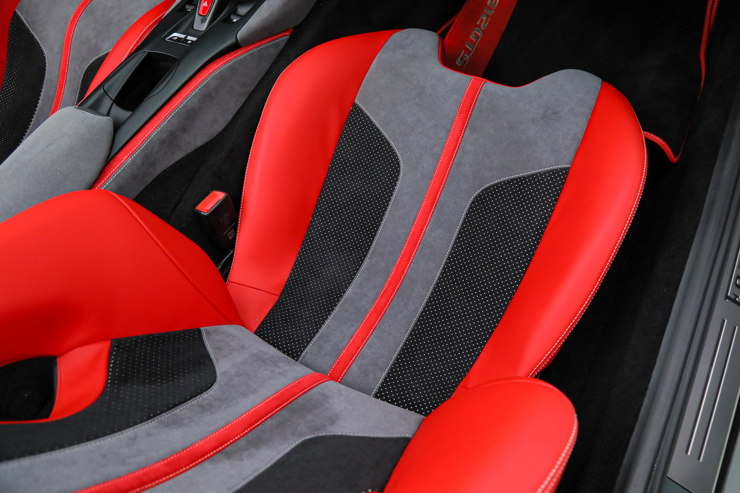 Certified 2022 Ferrari 812 GTS RWD image 28