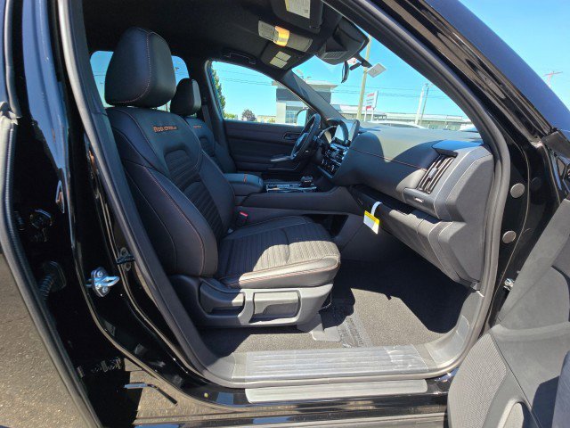 New 2025 Nissan Pathfinder Rock Creek image 11