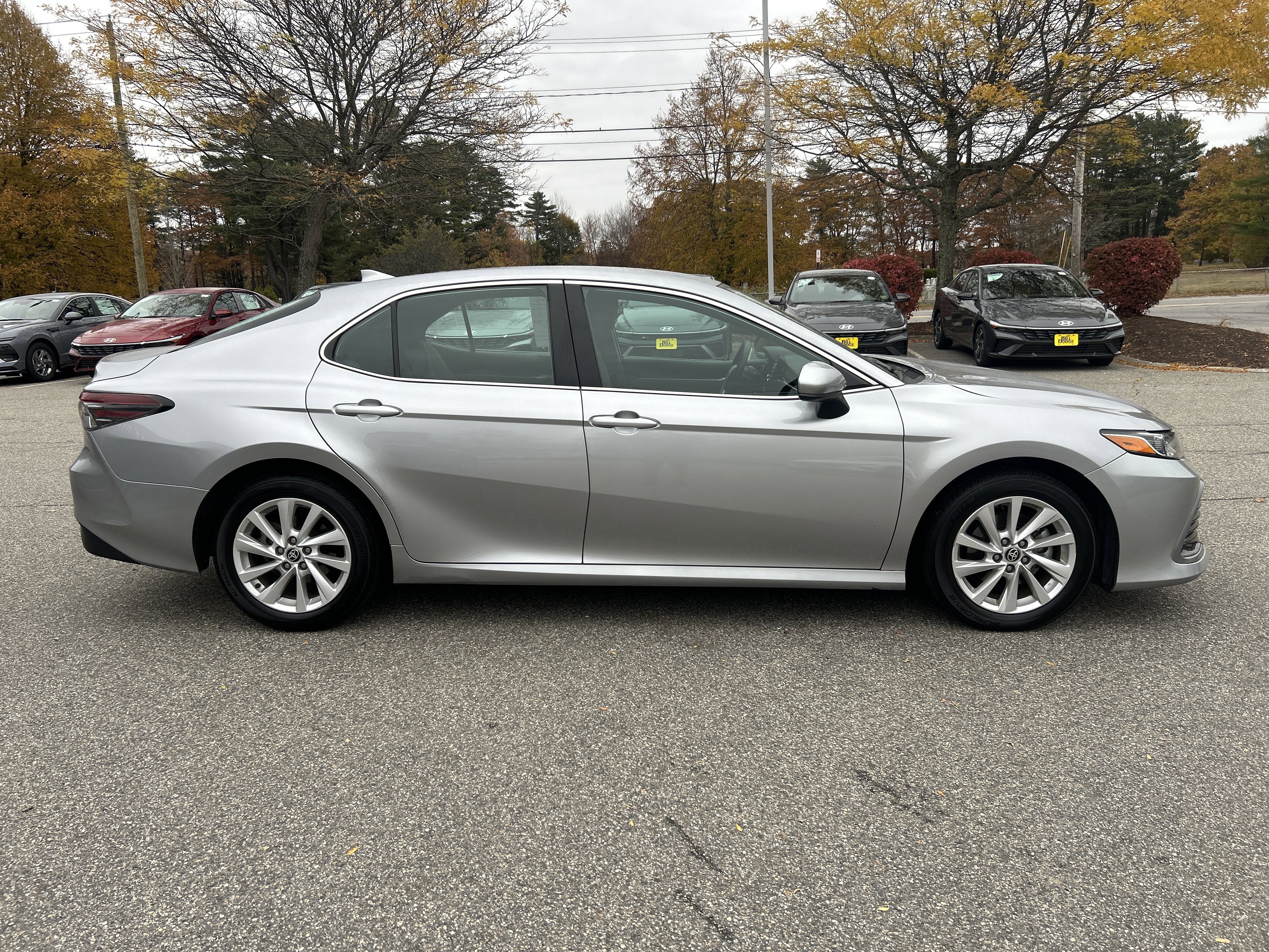 Used 2024 Toyota Camry LE image 4
