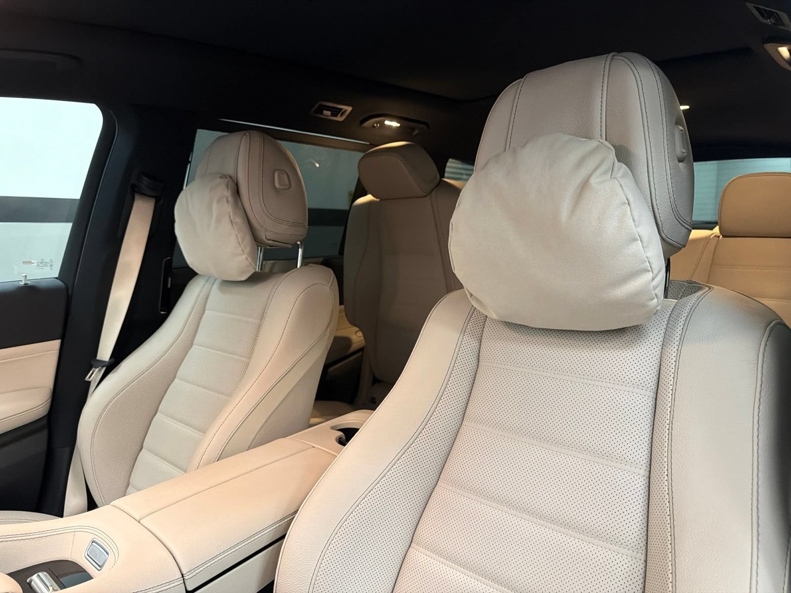 Used 2026 Mercedes-Benz GLS 580 4MATIC image 26