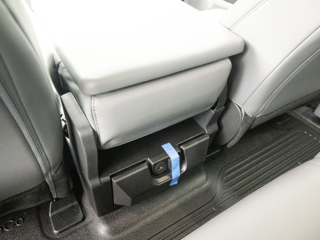 New 2026 Ford F550 2WD SuperCab Super Duty image 20