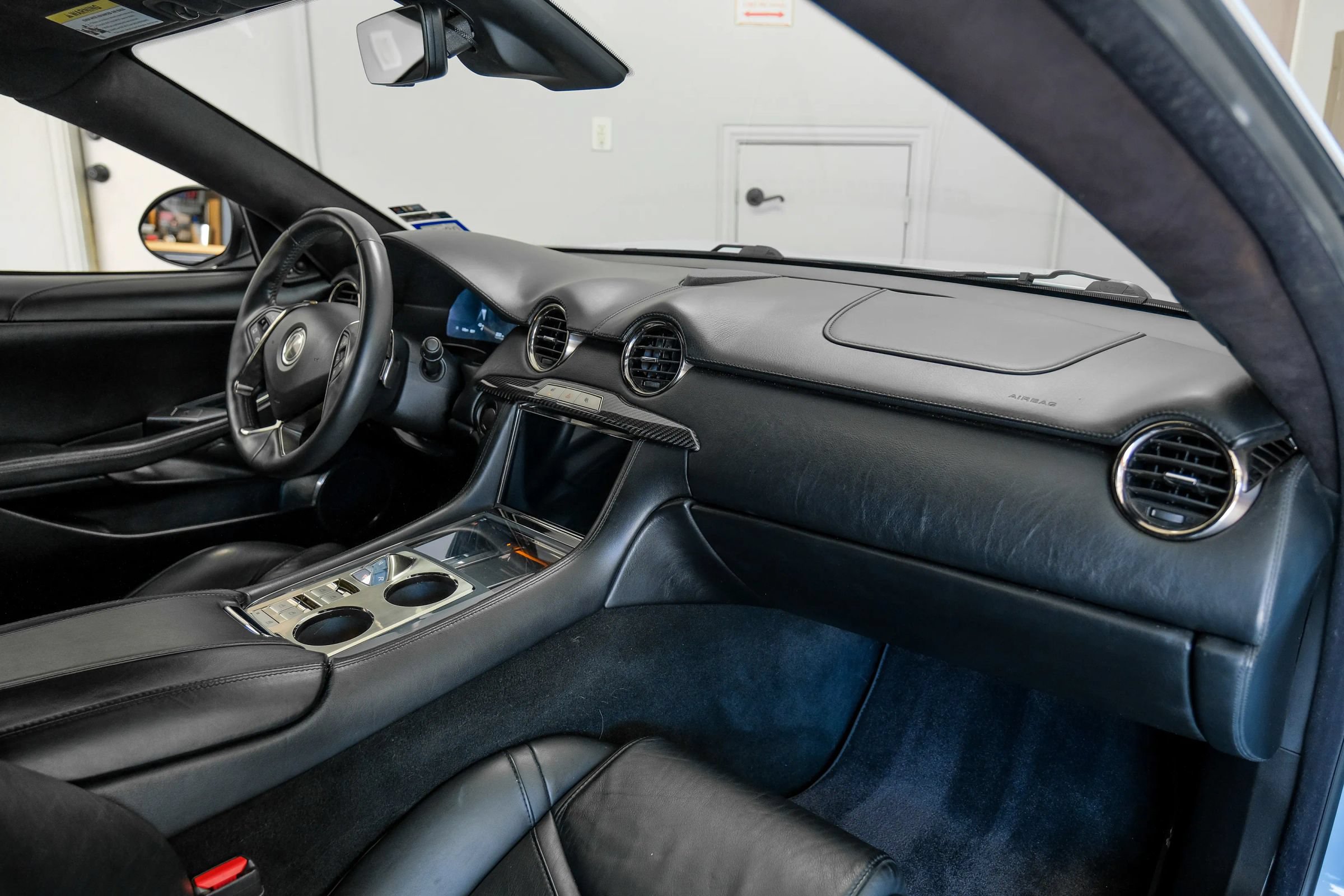 Used 2018 Karma Revero Luxury RWD image 11