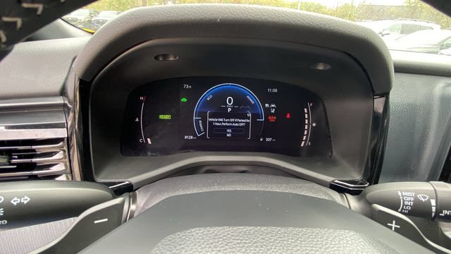 Used 2025 Toyota Camry SE FWD image 20