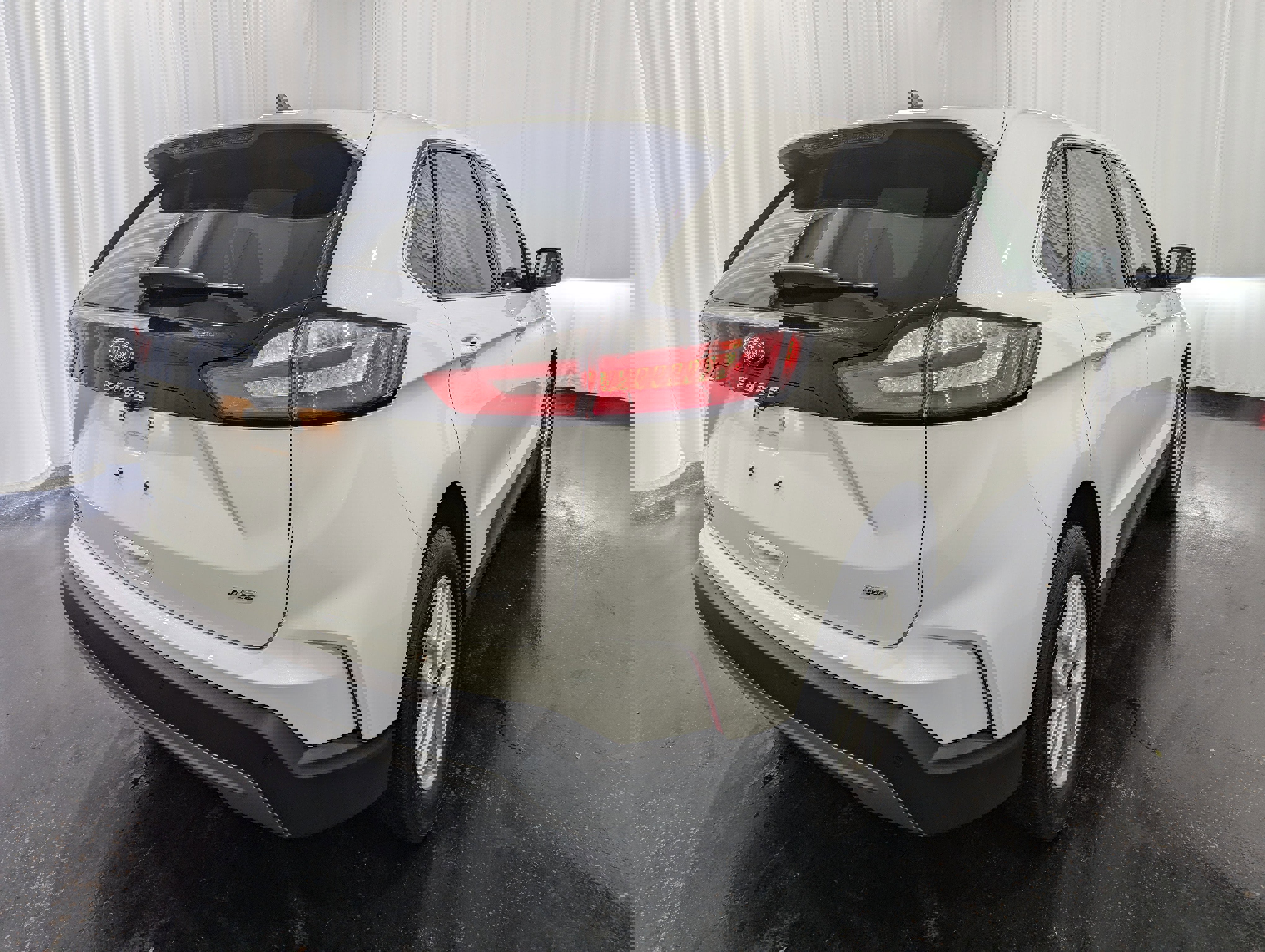 Used 2024 Ford Edge SEL w/ Convenience Package image 6