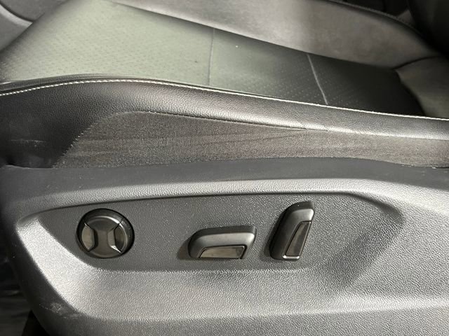 Used 2019 Volkswagen Tiguan SE image 24