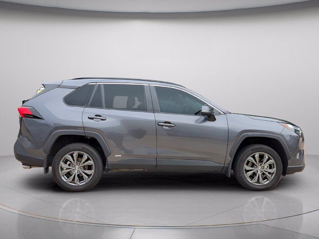 Used 2024 Toyota RAV4 XLE Premium w/ Weather Package AWD/4WD image 8