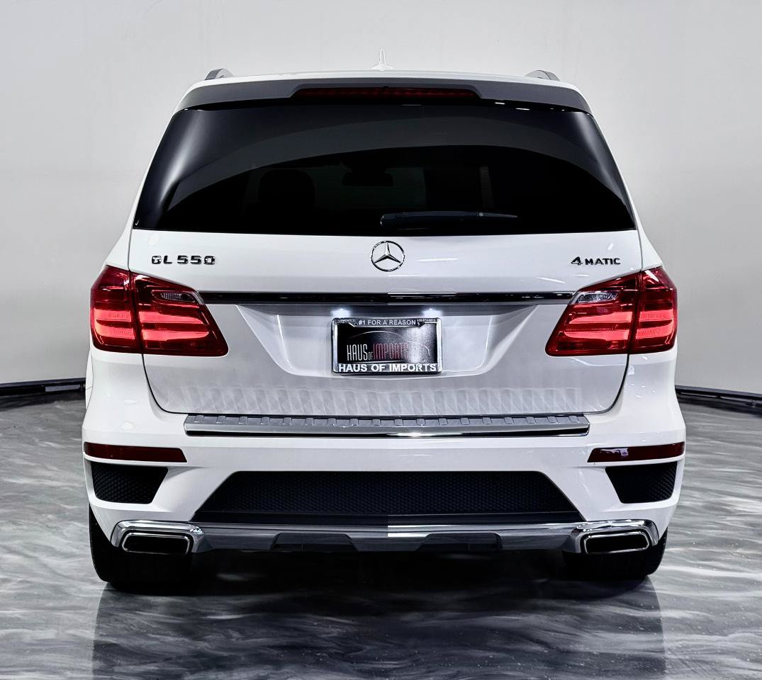 Used 2015 Mercedes-Benz GL 550 4MATIC w/ Driver Assistance Package image 14