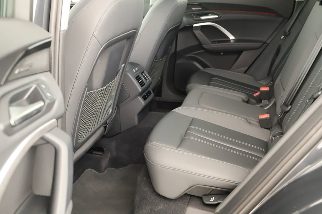Certified 2025 Audi Q5 Premium Plus w/ Premium Plus AWD/4WD image 33