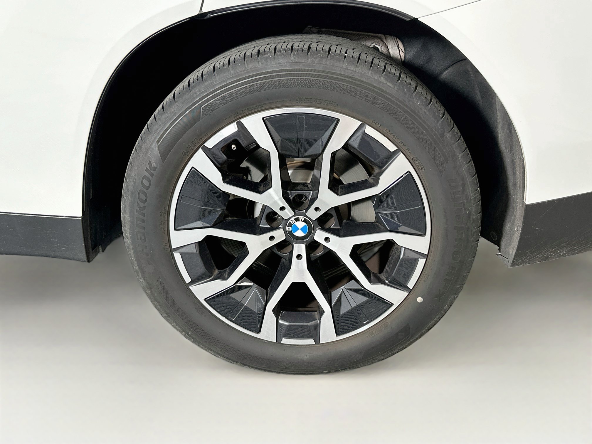 Used 2026 BMW X3 xDrive30i w/ Premium Package AWD/4WD image 11