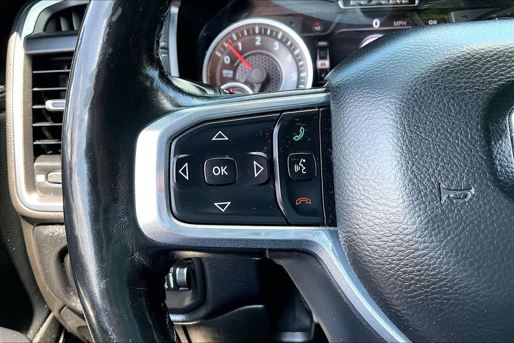 Used 2019 RAM 1500 Laramie w/ Sport Appearance Package AWD/4WD image 12