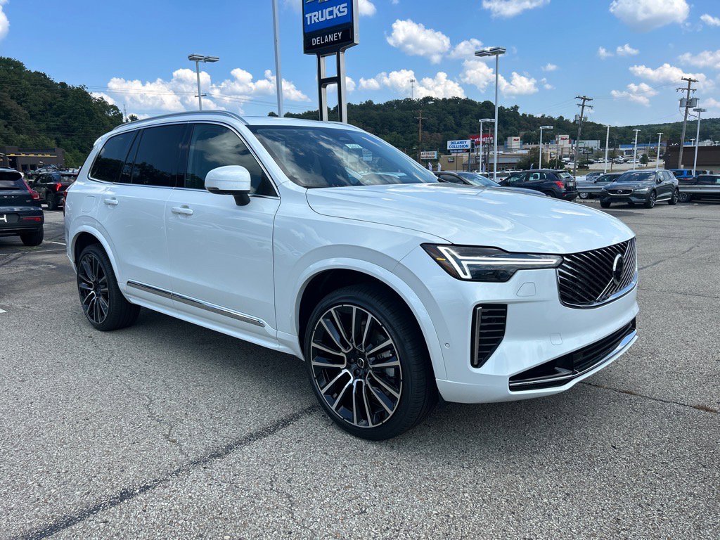 New 2026 Volvo XC90 B6 Plus w/ Protection Package Premier