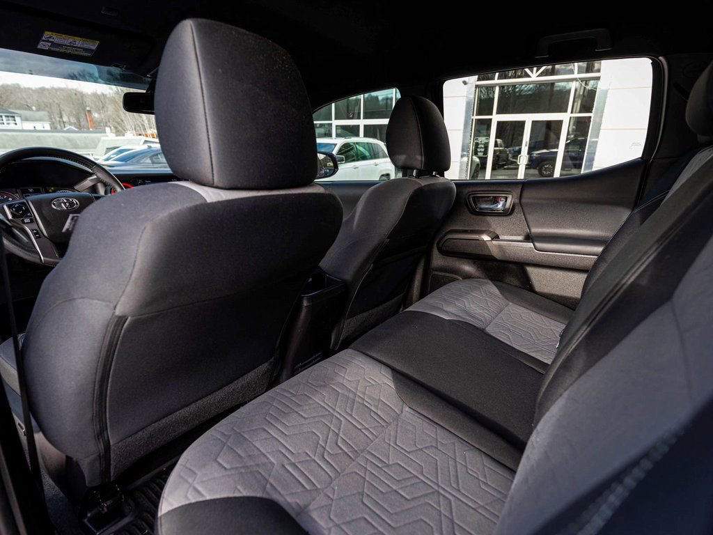 Used 2023 Toyota Tacoma TRD Off-Road w/ Technology Package image 28