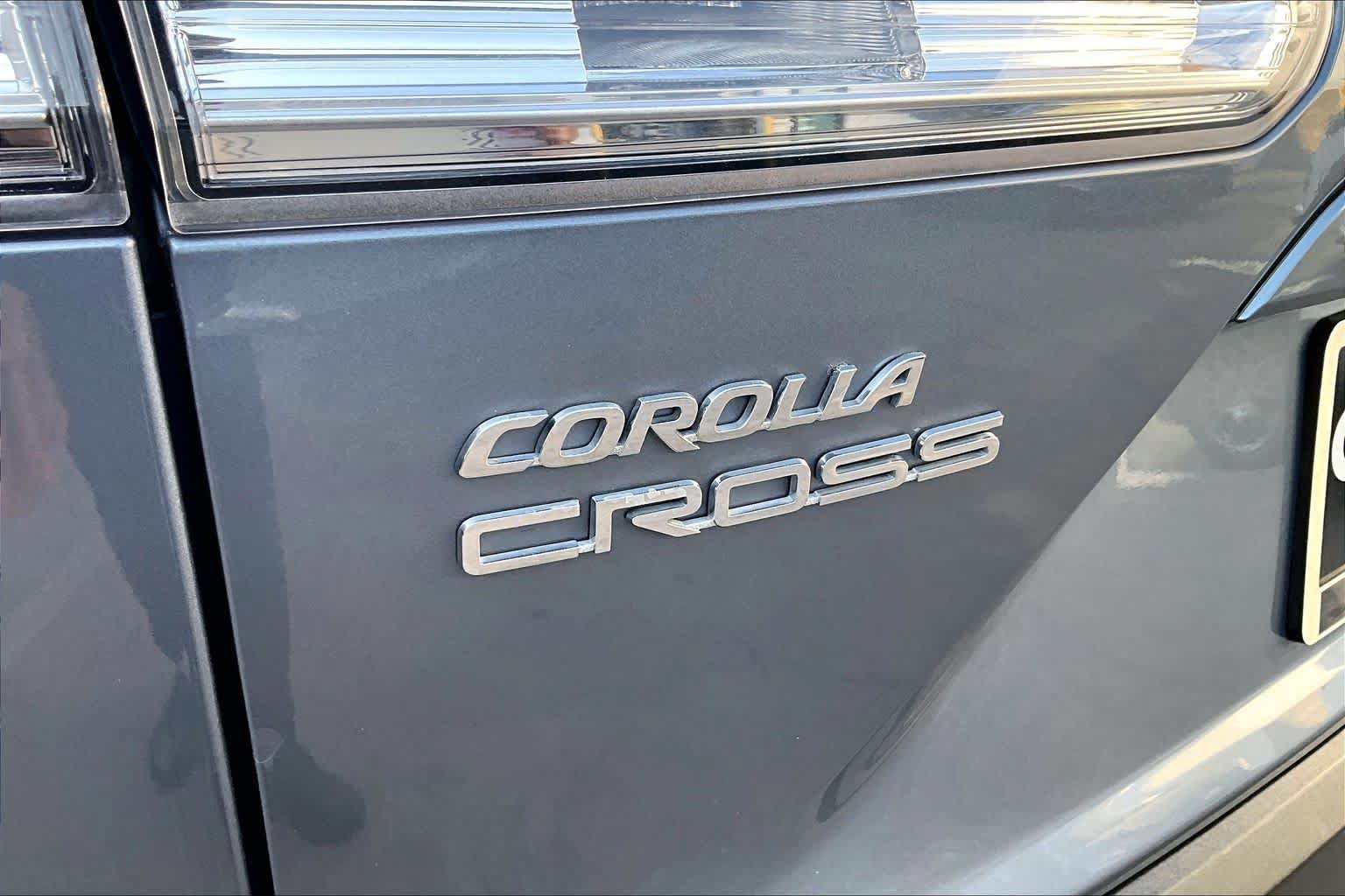 Used 2022 Toyota Corolla Cross LE FWD image 30