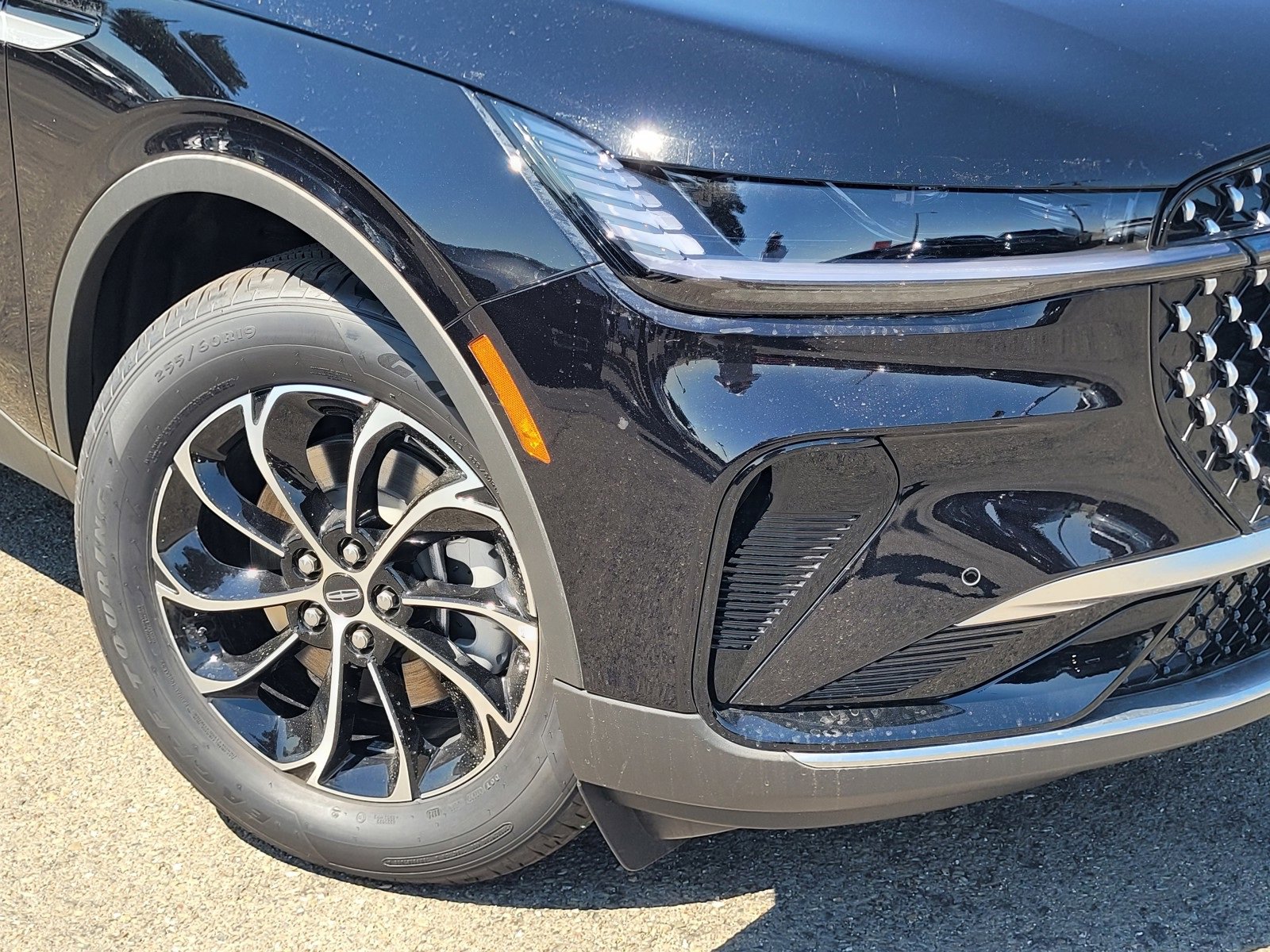 New 2025 Lincoln Nautilus Premier image 6