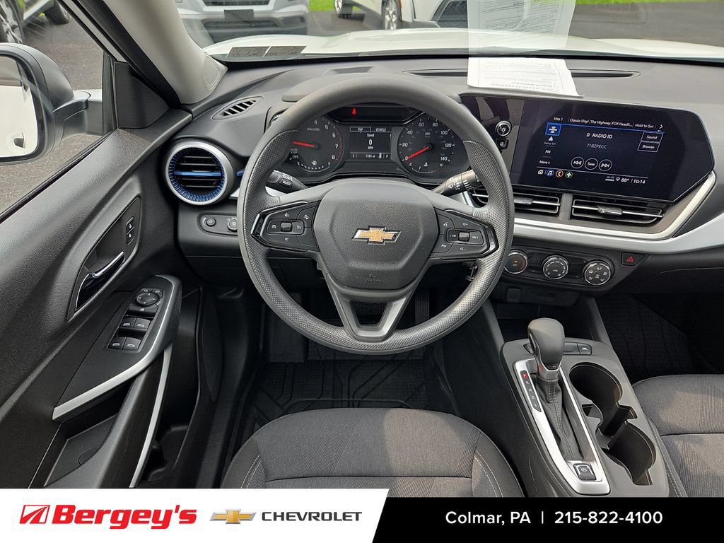 Certified 2024 Chevrolet Trax LS FWD image 14