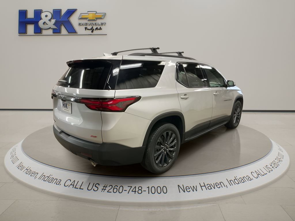 Used 2022 Chevrolet Traverse RS w/ LPO, "Hit The Road" Package image 9