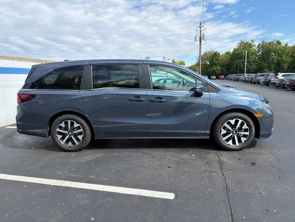 Certified 2026 Honda Odyssey EX-L image 6