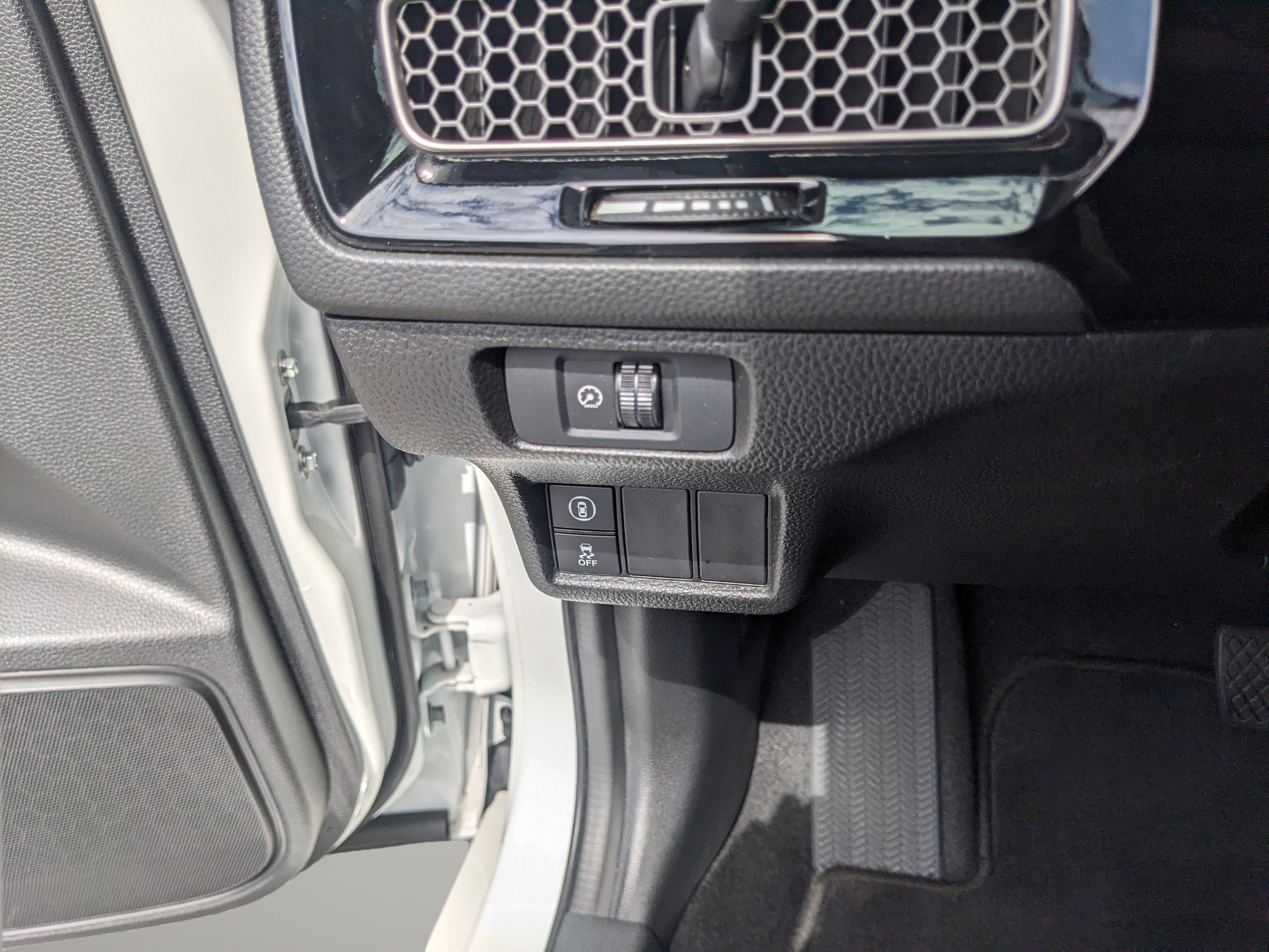 Used 2022 Honda Civic LX image 32