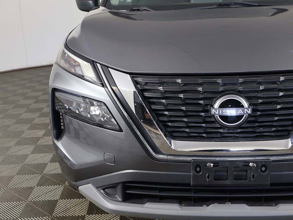Used 2023 Nissan Rogue S image 18