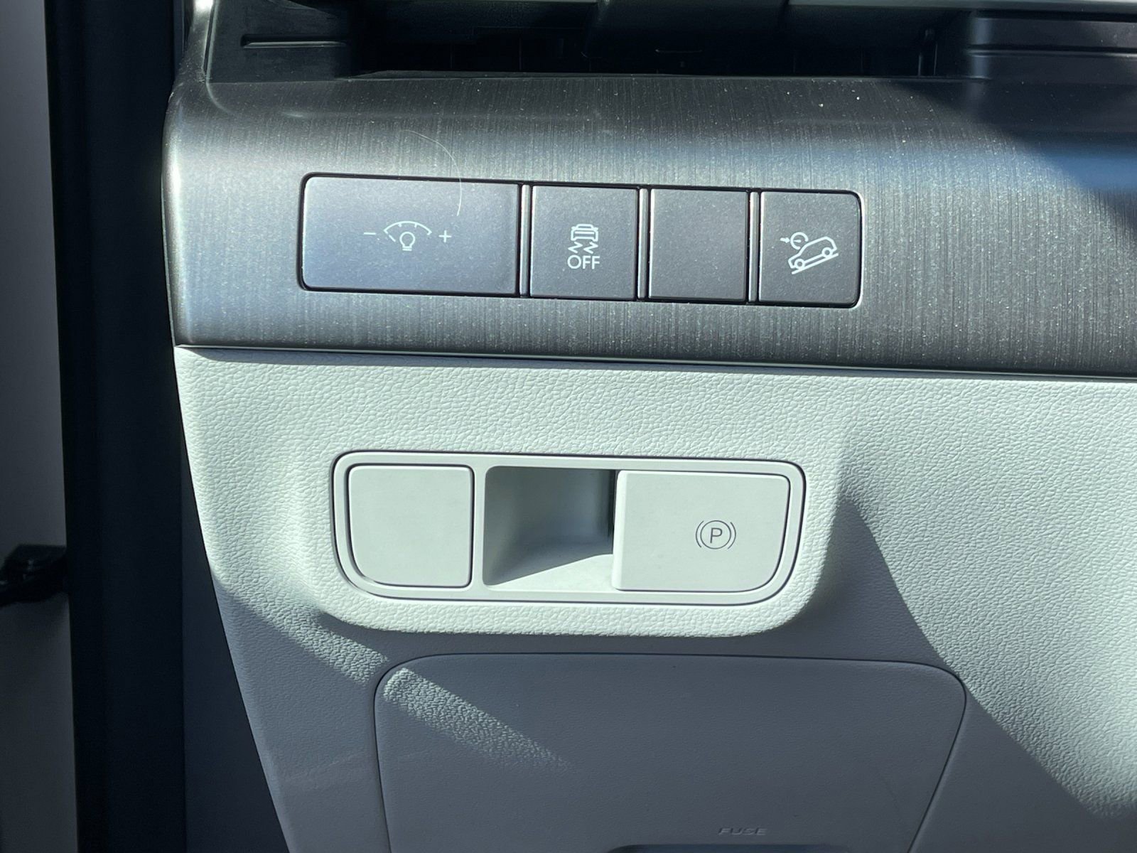 Used 2025 Hyundai Kona SEL image 30