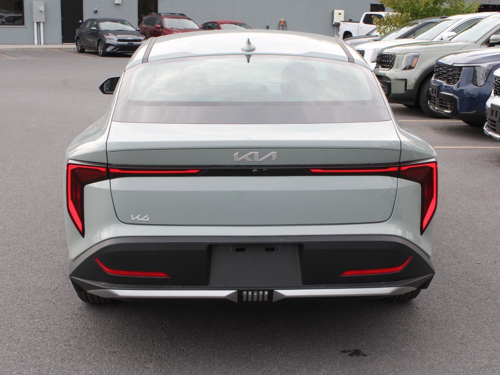 New 2025 Kia K4 LXS image 6