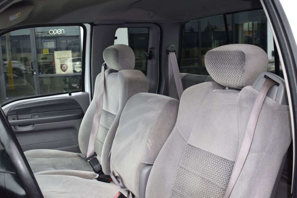 Used 2001 Ford F250 Lariat RWD image 17