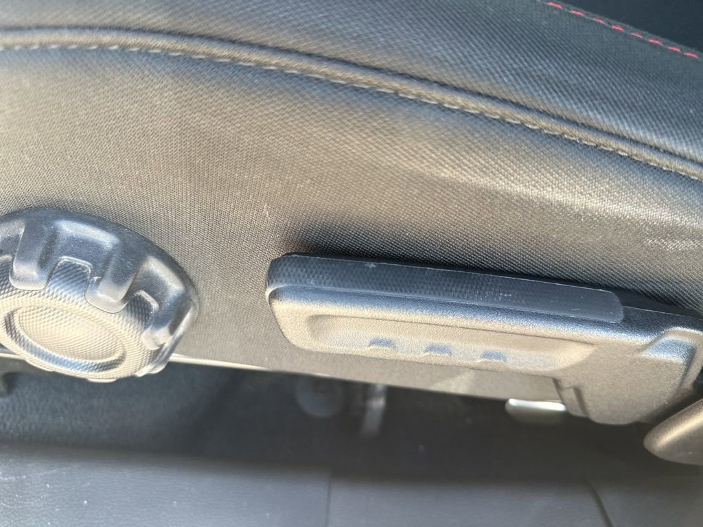 Used 2022 Jeep Wrangler Unlimited Rubicon w/ LED Lighting Group image 5