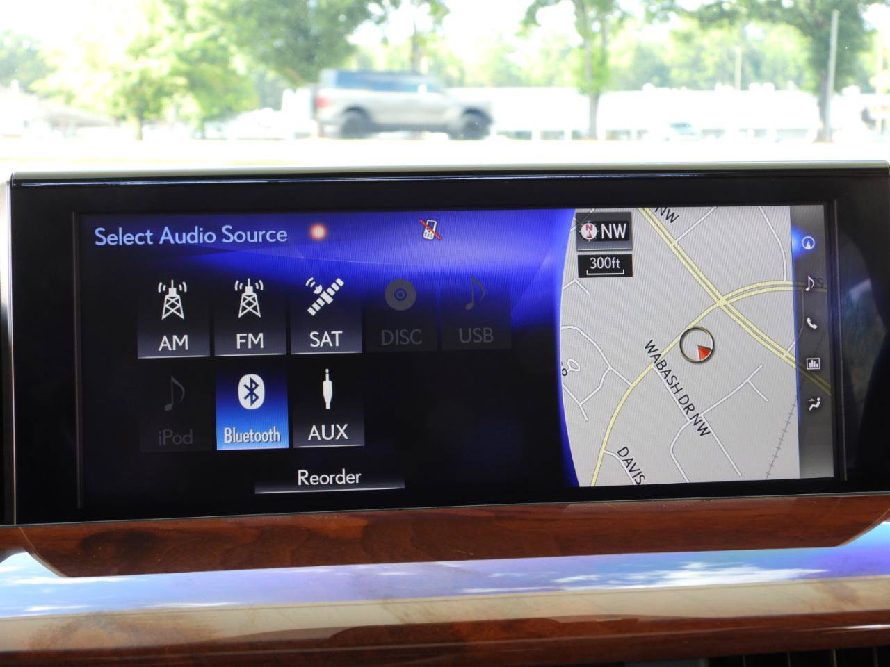Used 2016 Lexus LX 570 4WD w/ 3rd Row & Luxury Pkg image 91