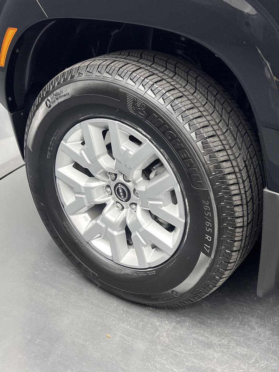 Used 2022 Nissan Frontier SV RWD image 39
