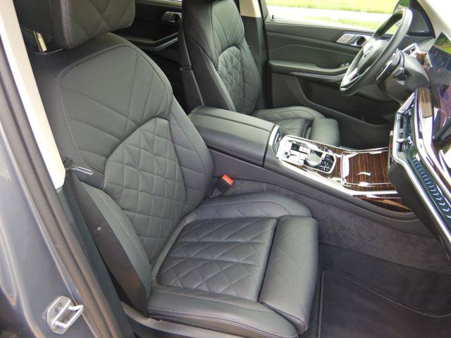 Used 2026 BMW X7 xDrive40i w/ Premium Package AWD/4WD image 14