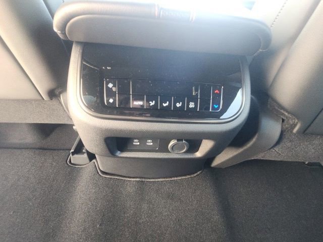 New 2025 Nissan Armada PRO-4X image 19