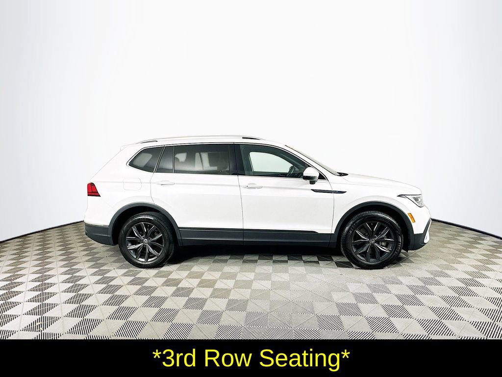 Used 2023 Volkswagen Tiguan SE FWD image 11