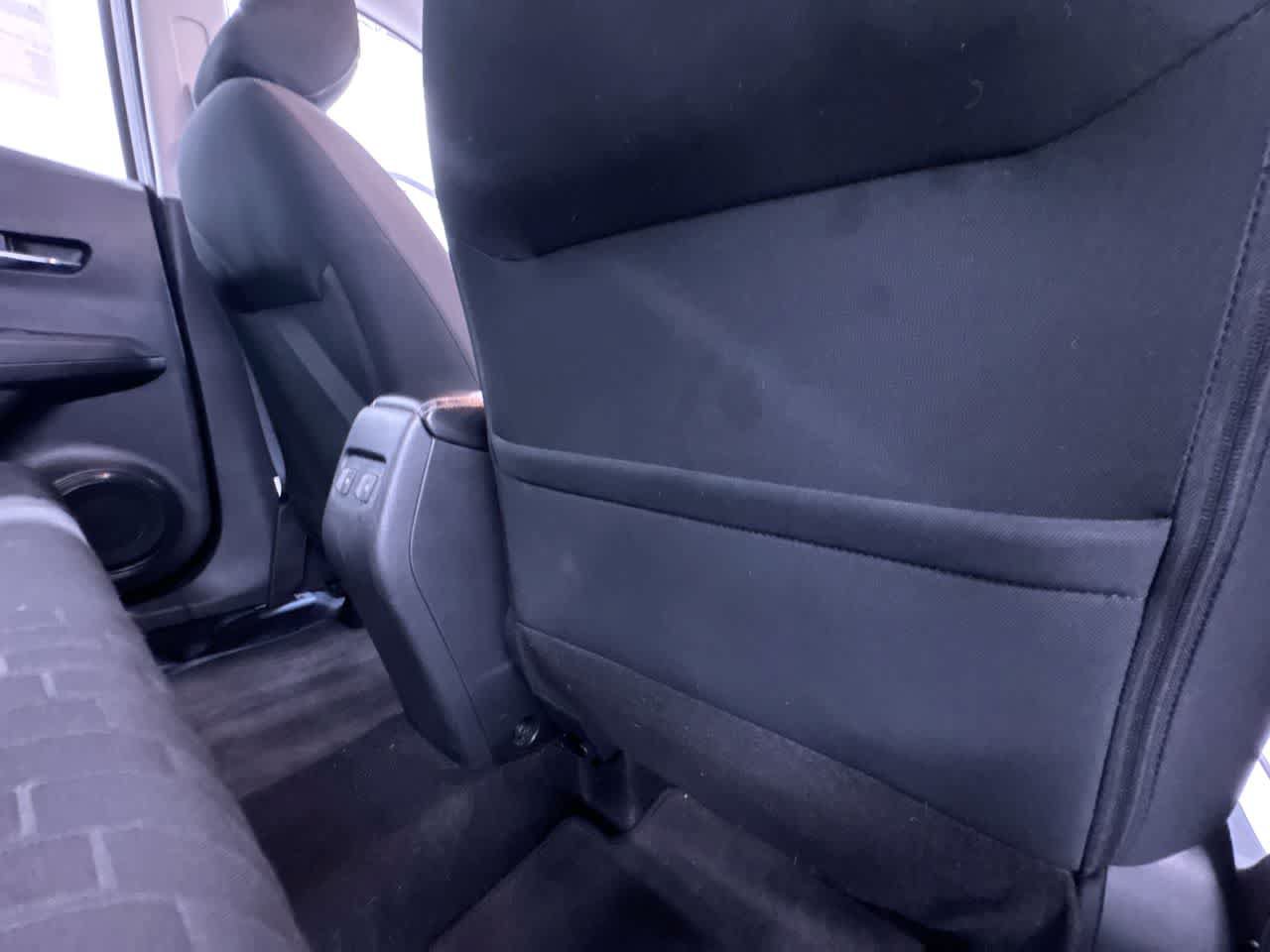Used 2021 Nissan Kicks SV FWD image 39